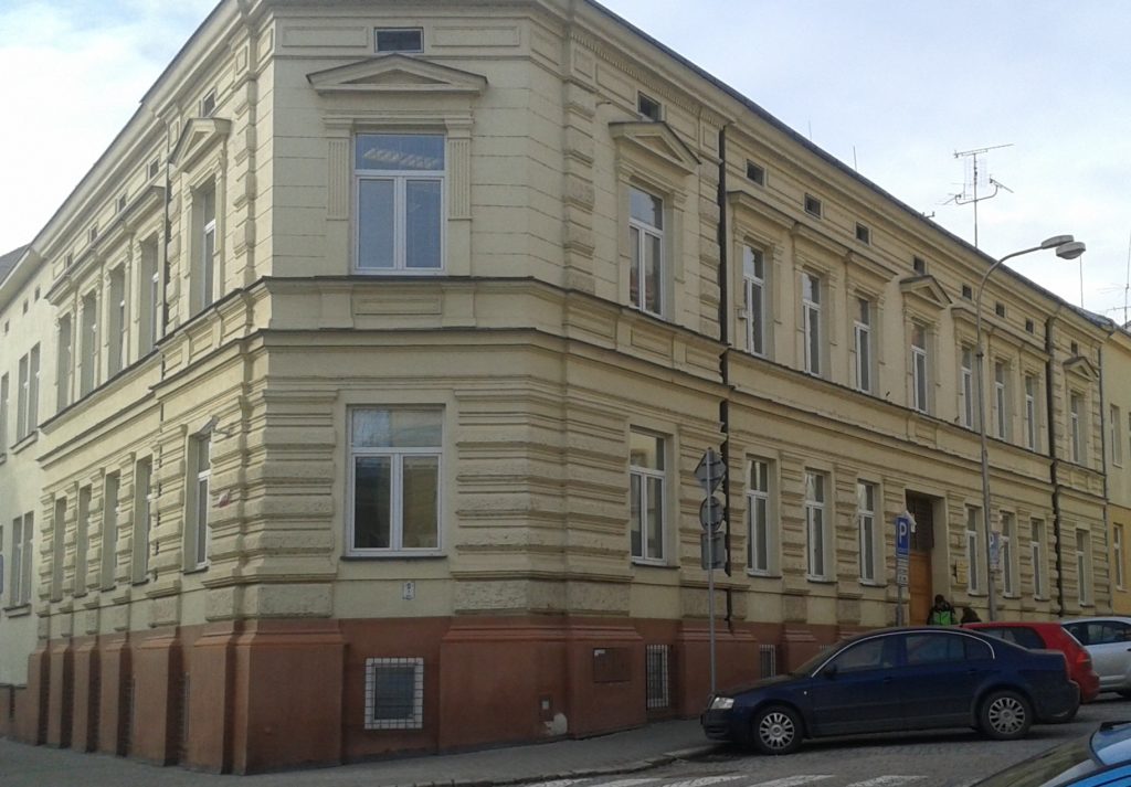 Fotografie budovy Okresního státního zastupitelství ve Znojmě